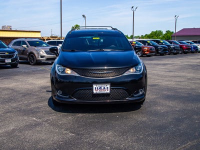 2018 Chrysler Pacifica Touring Plus