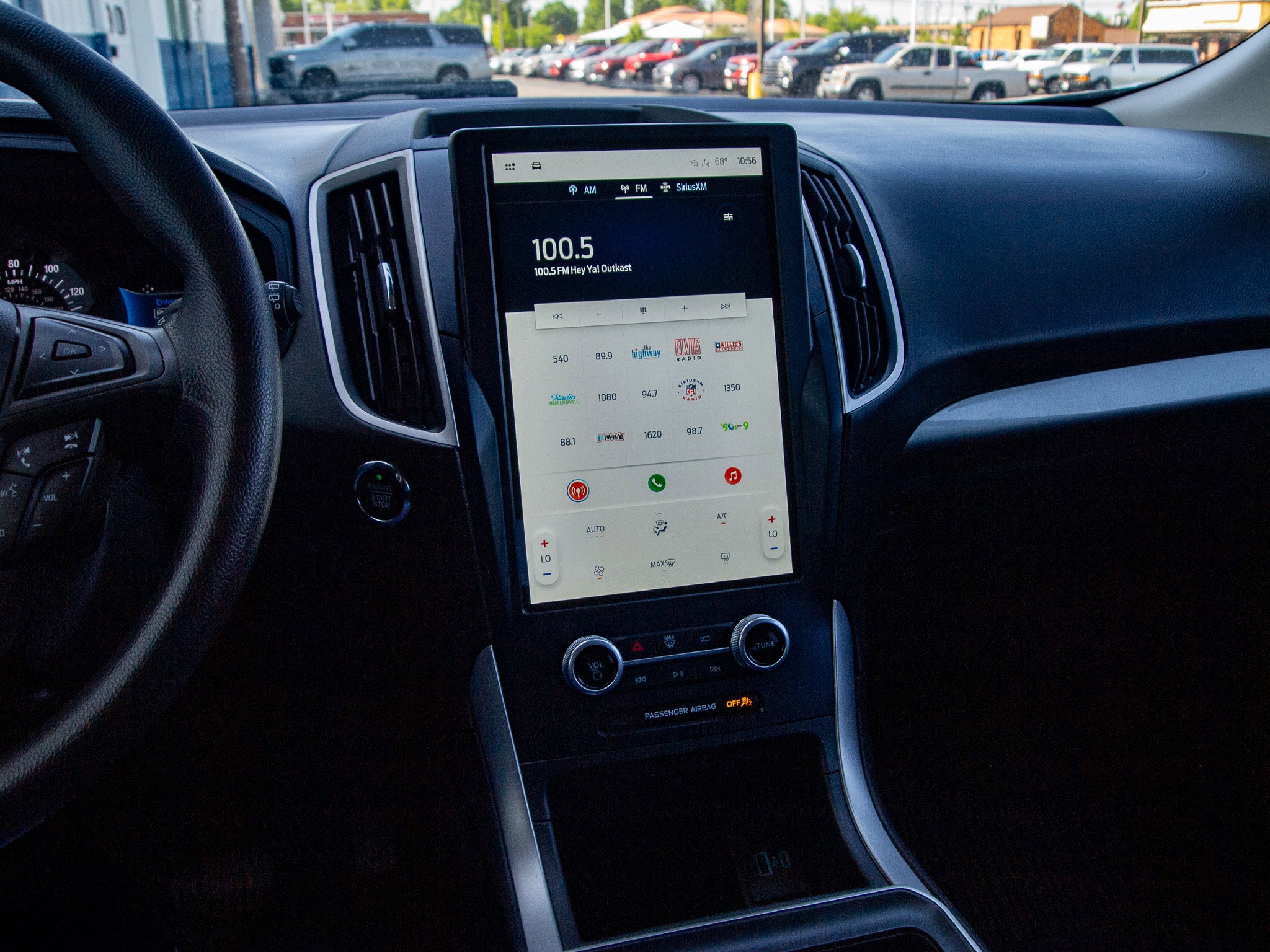 2022 Ford Edge SE