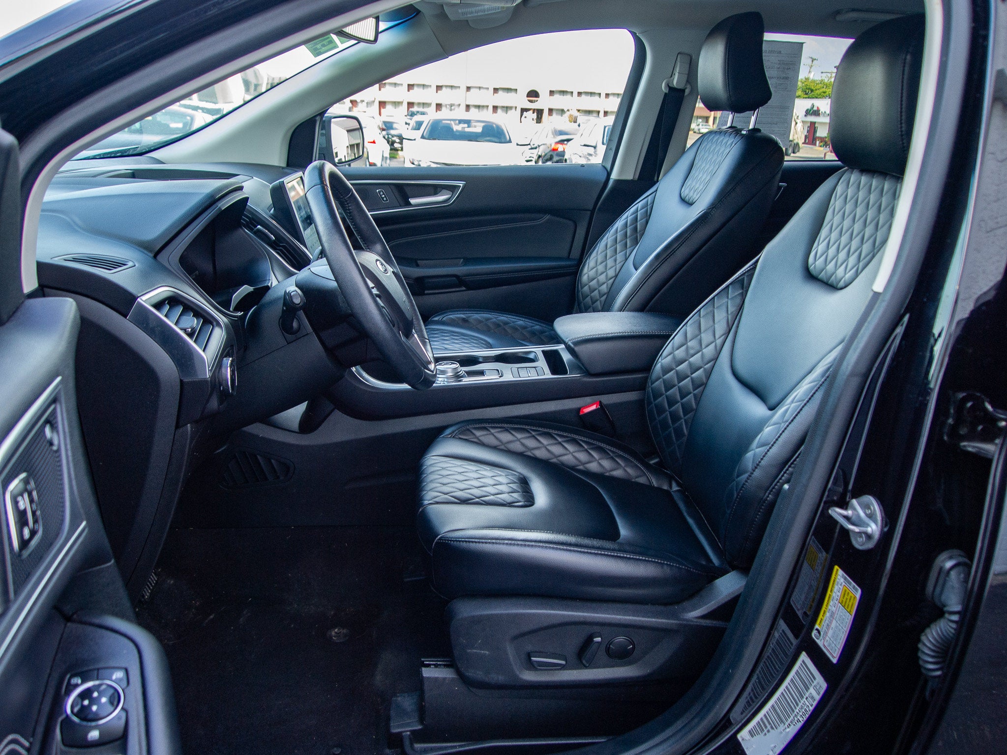 2023 Ford Edge Titanium