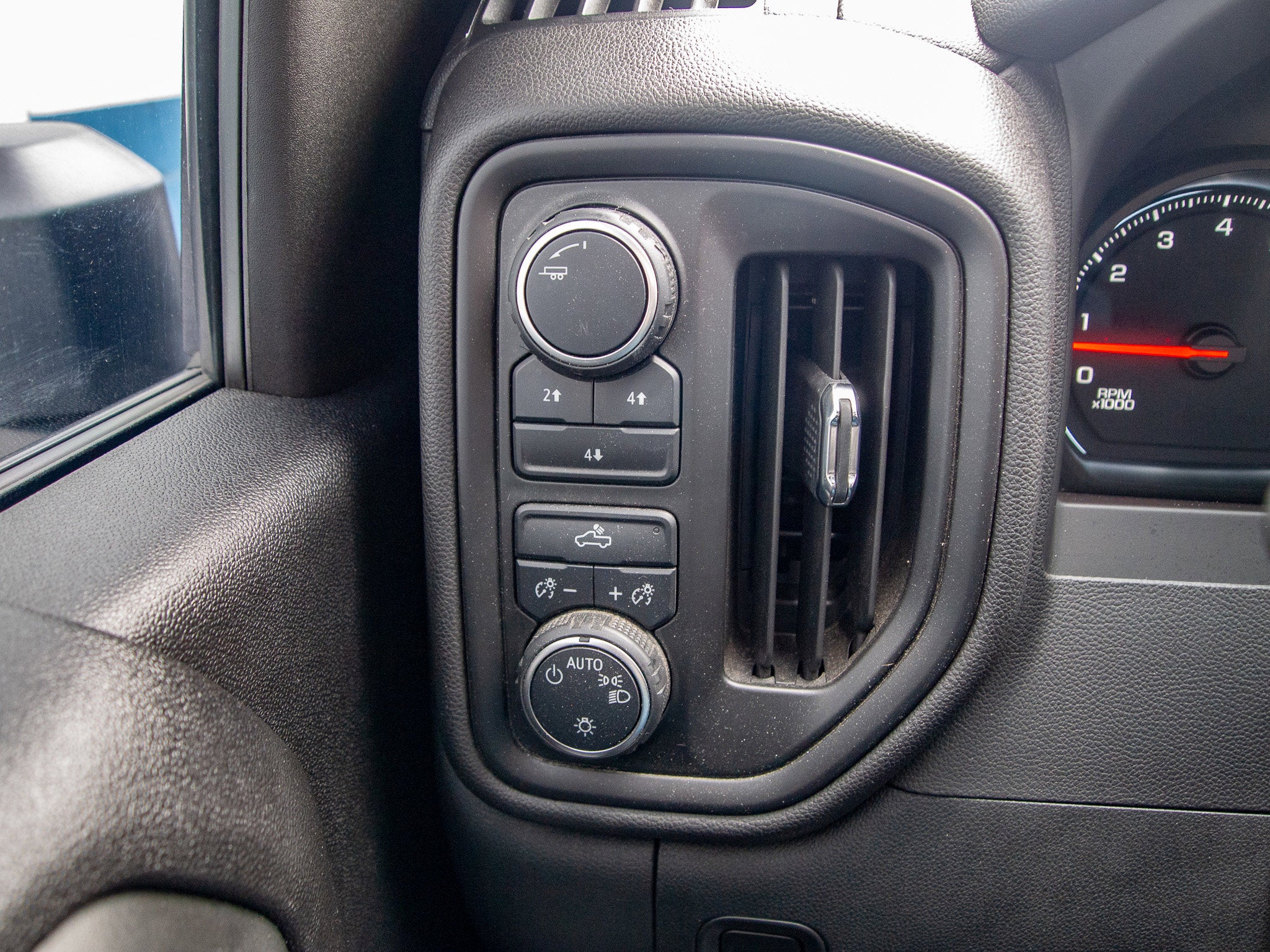 2023 Chevrolet Silverado 2500 HD Custom