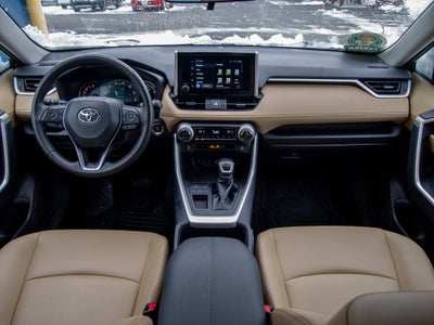 2025 Toyota RAV4 XLE Premium