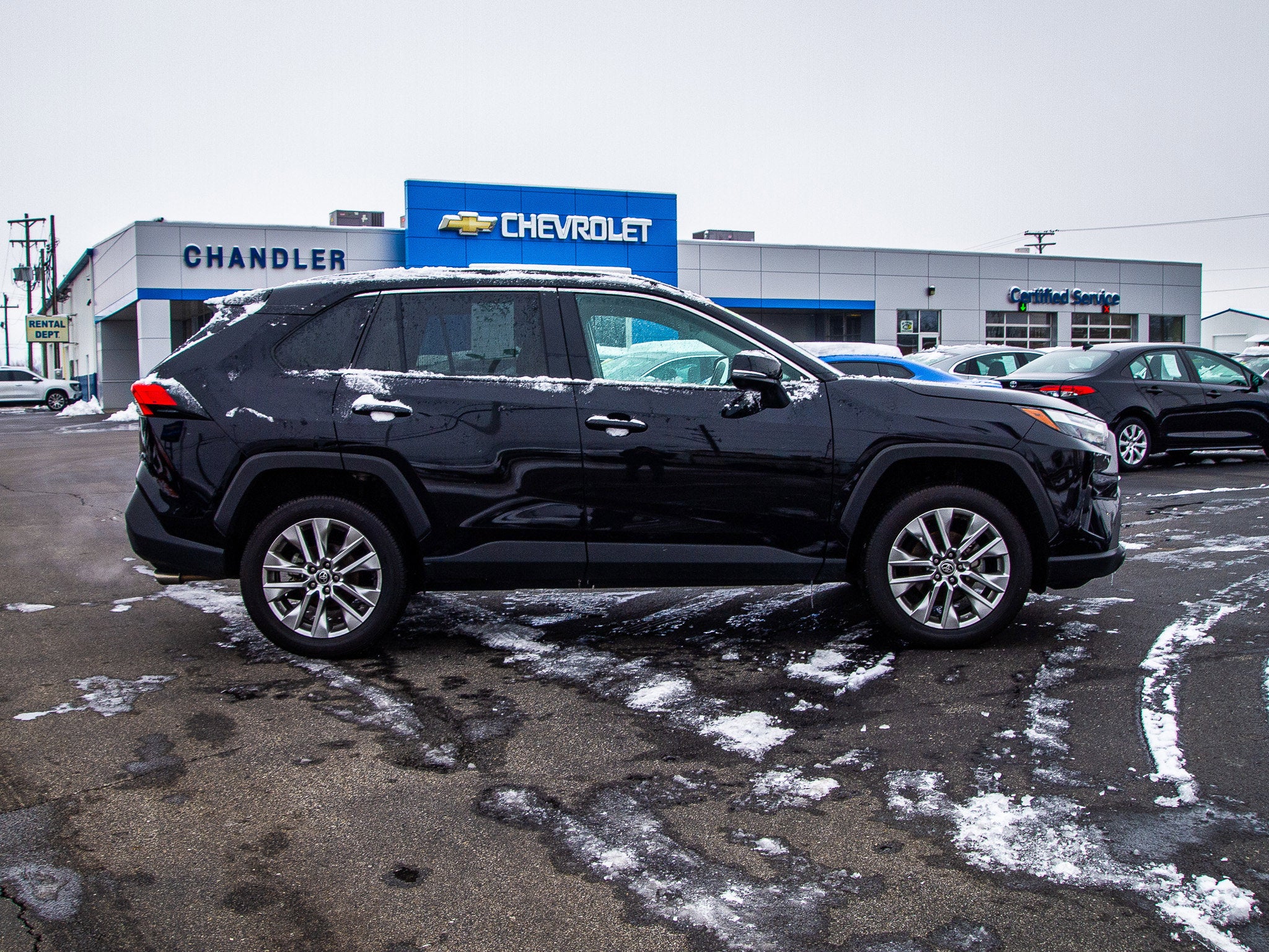 2025 Toyota RAV4 XLE Premium