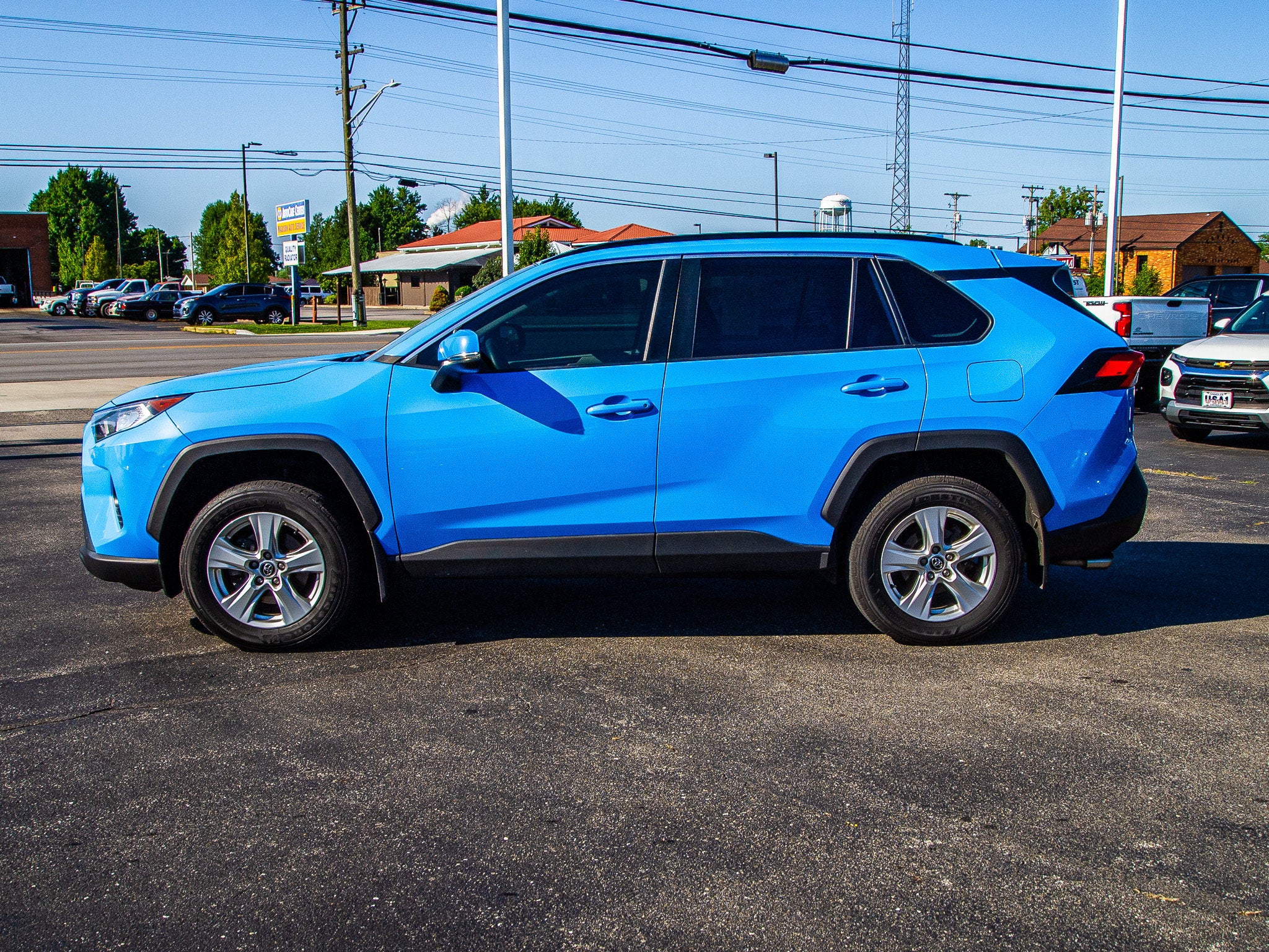 2020 Toyota RAV4 XLE