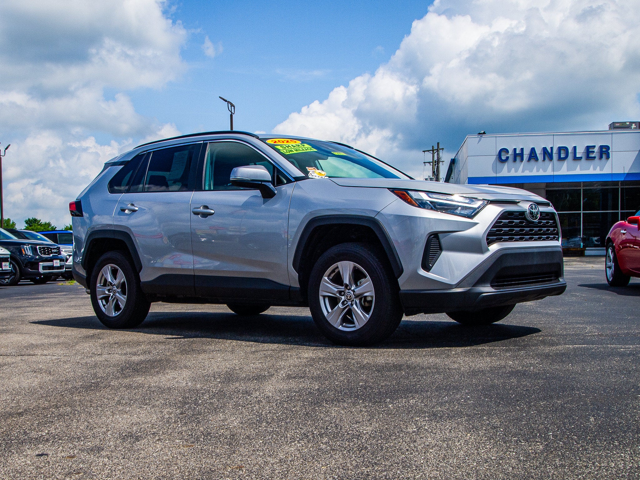 2025 Toyota RAV4 XLE