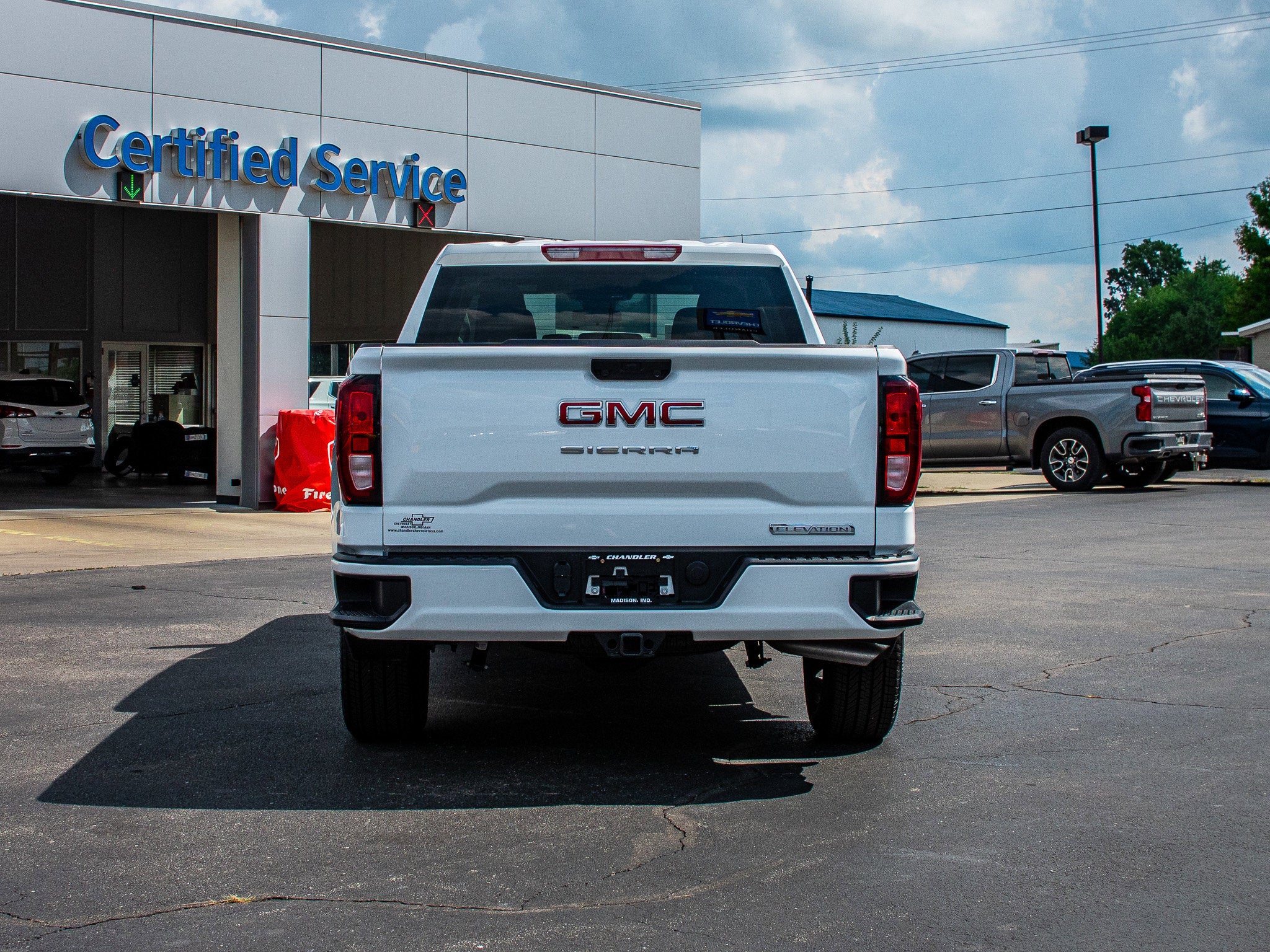 2025 GMC Sierra 1500 Elevation
