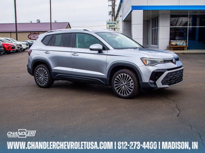 2025 Volkswagen Taos SE