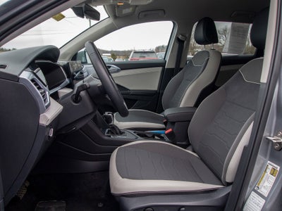 2025 Volkswagen Taos SE