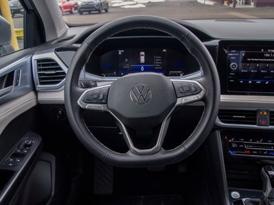 2025 Volkswagen Taos SE