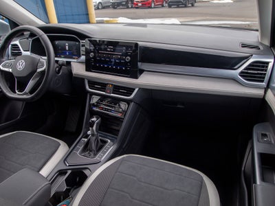 2025 Volkswagen Taos SE