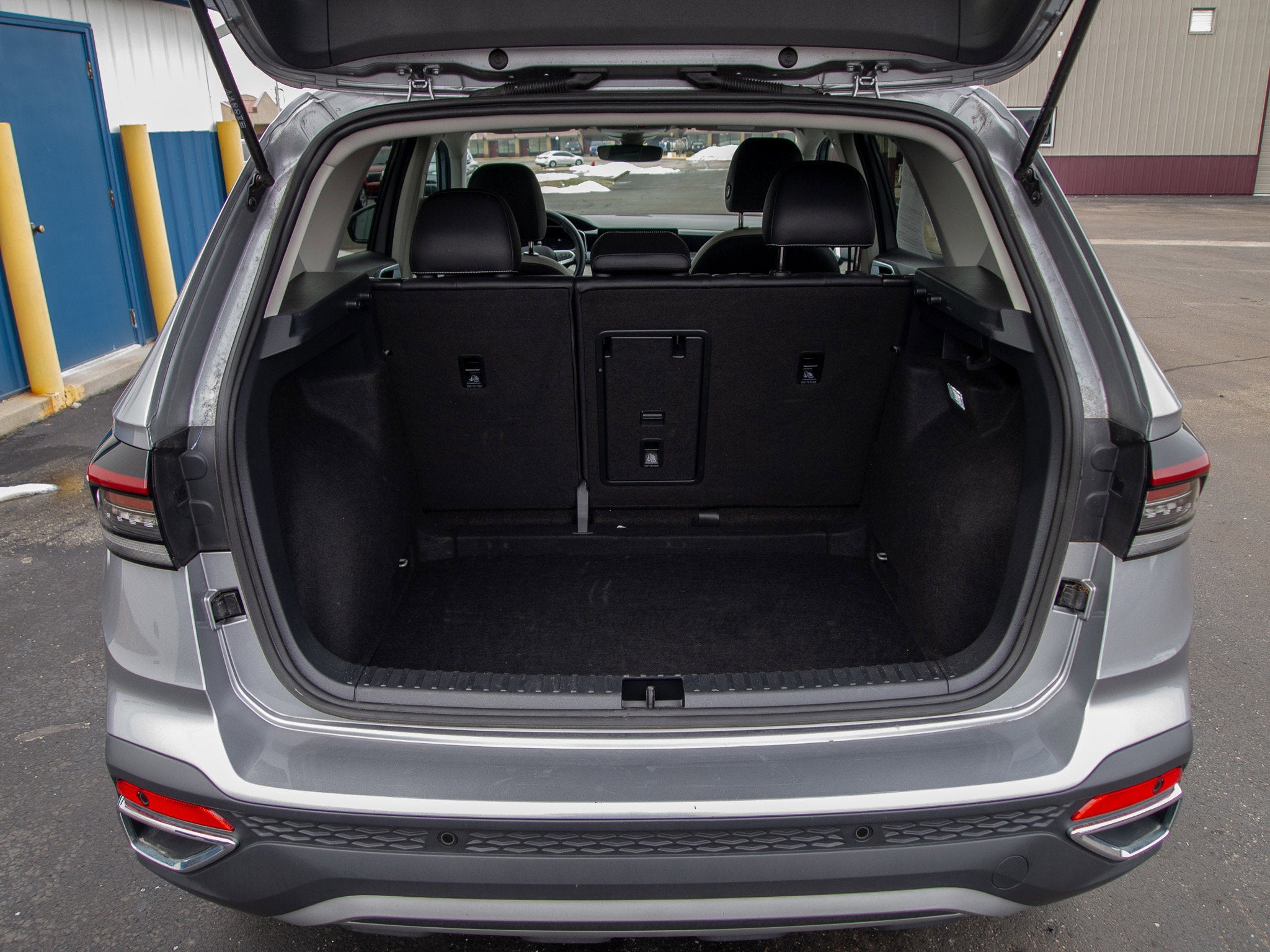 2025 Volkswagen Taos SE