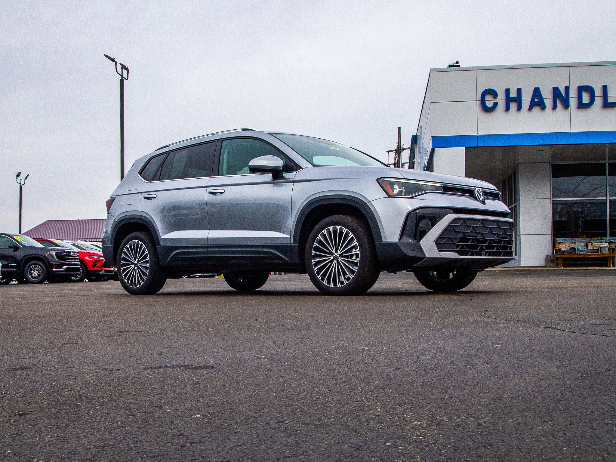 2025 Volkswagen Taos SE