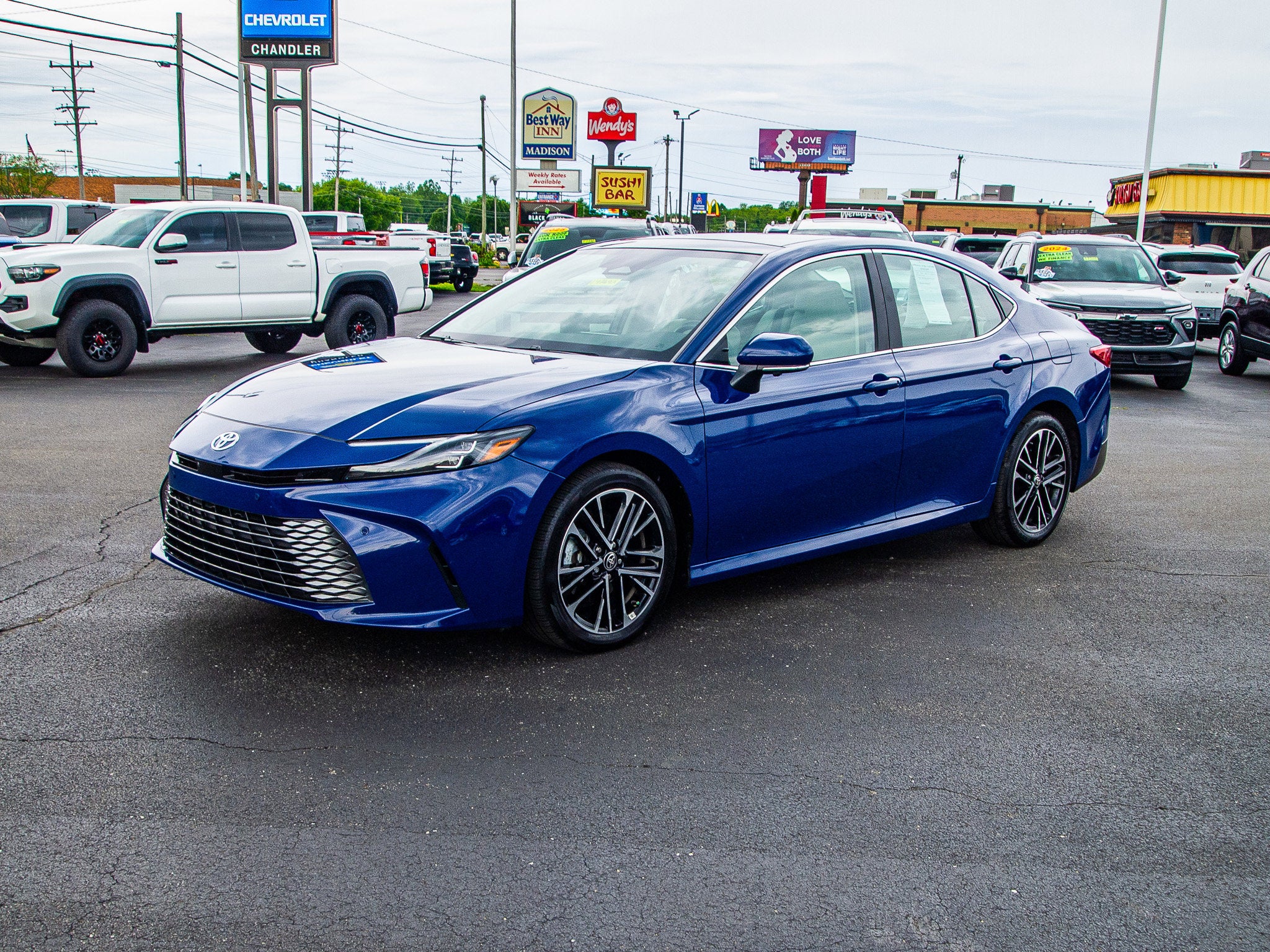 2025 Toyota Camry LE