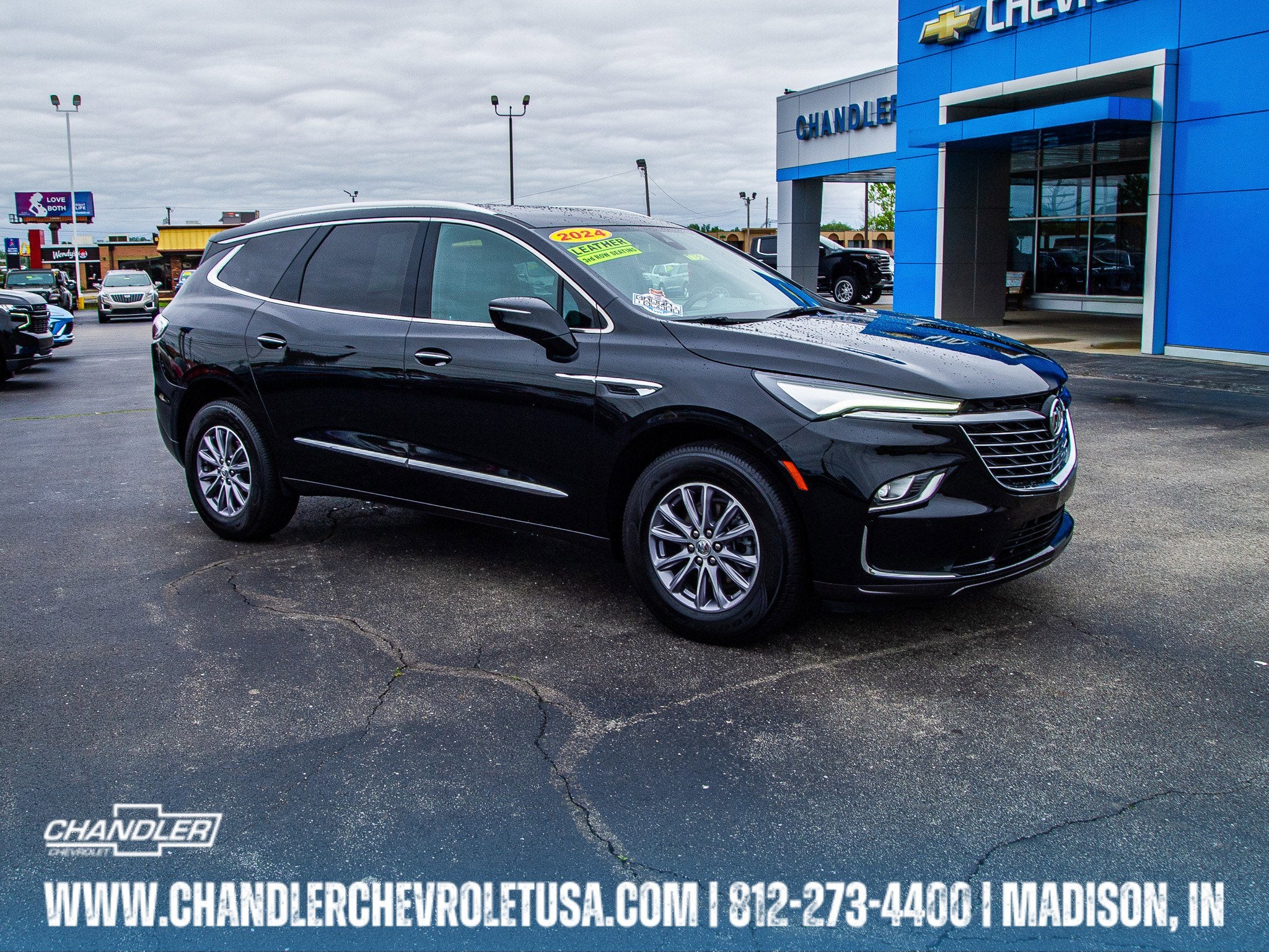 2024 Buick Enclave Essence's photo