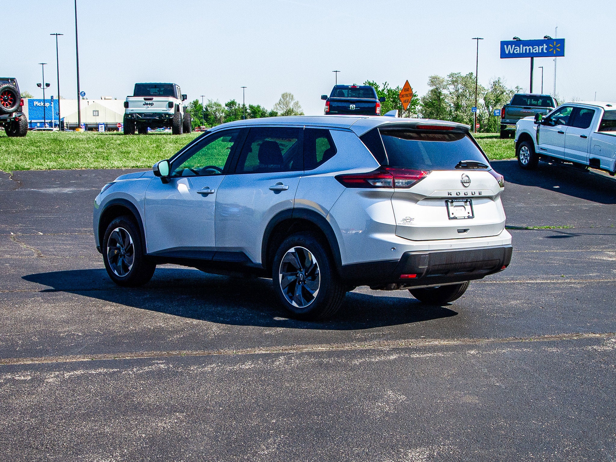 2025 Nissan Rogue SV