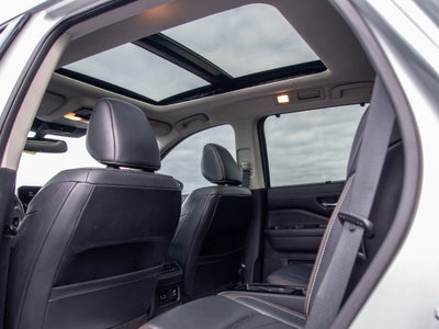 2022 Nissan Pathfinder Platinum