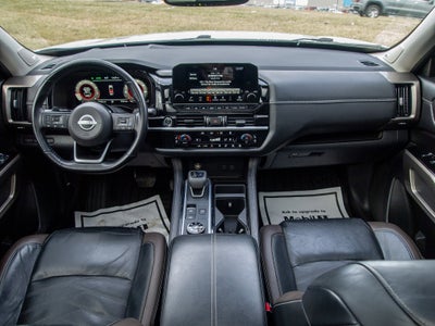 2022 Nissan Pathfinder Platinum