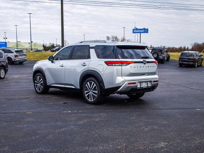 2022 Nissan Pathfinder Platinum