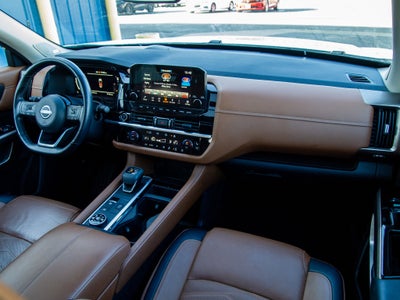 2023 Nissan Pathfinder Platinum