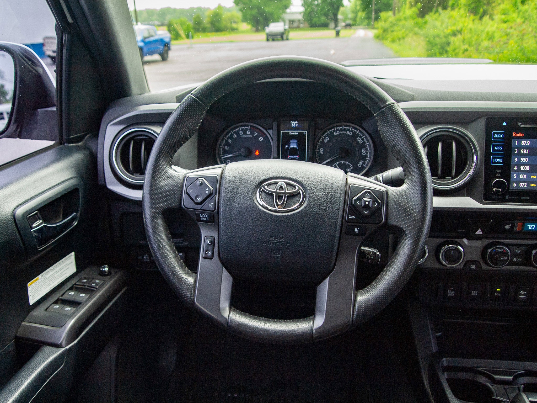 2017 Toyota Tacoma SR5