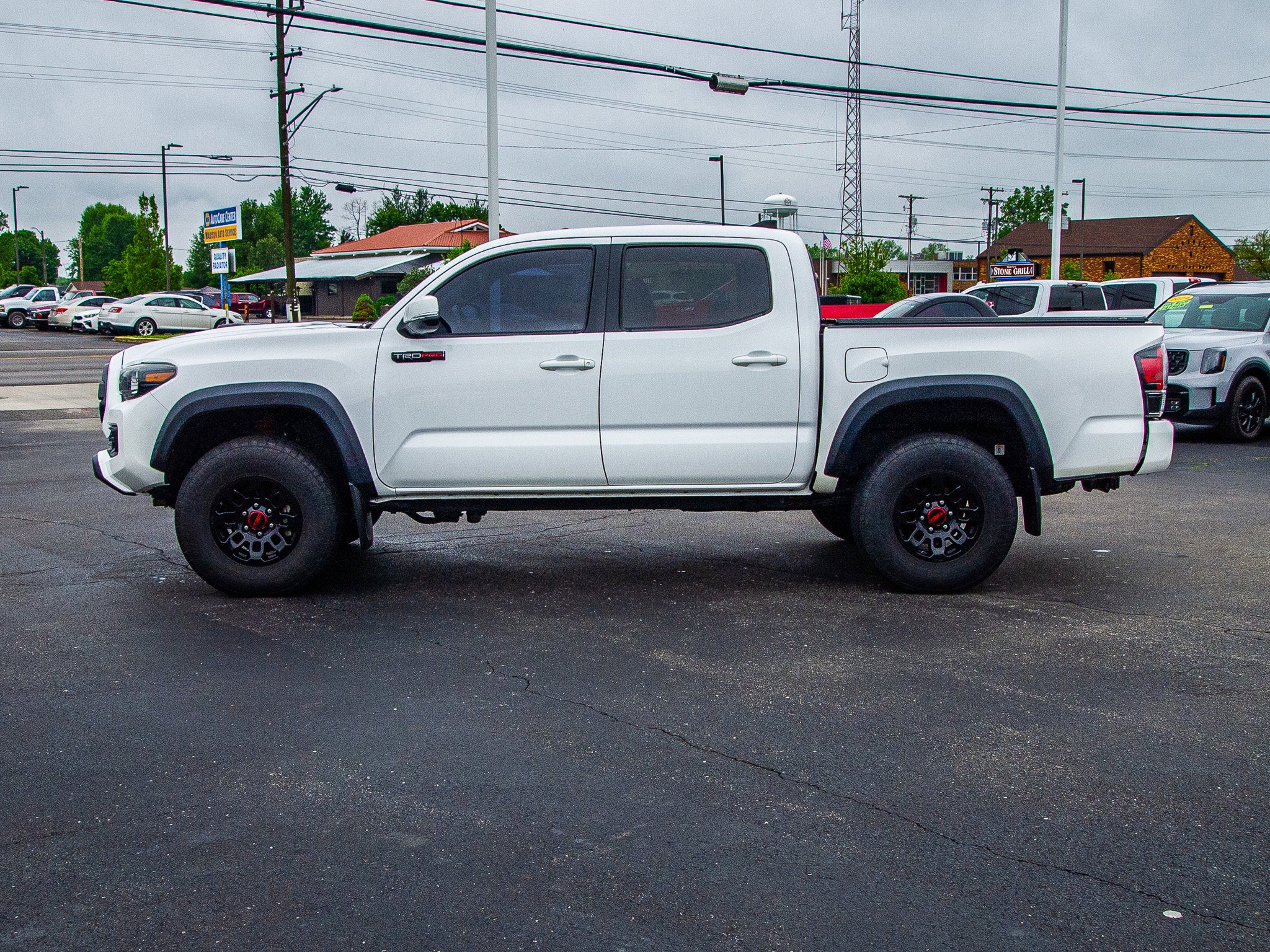 2017 Toyota Tacoma SR5