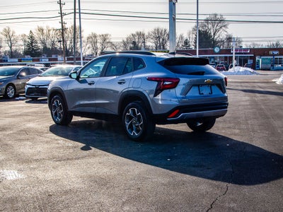 2025 Chevrolet Trax LT