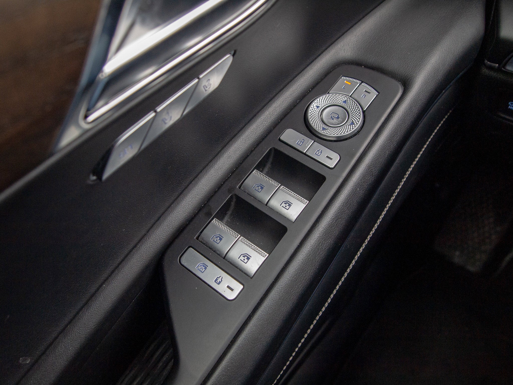 2024 Genesis GV80 Base