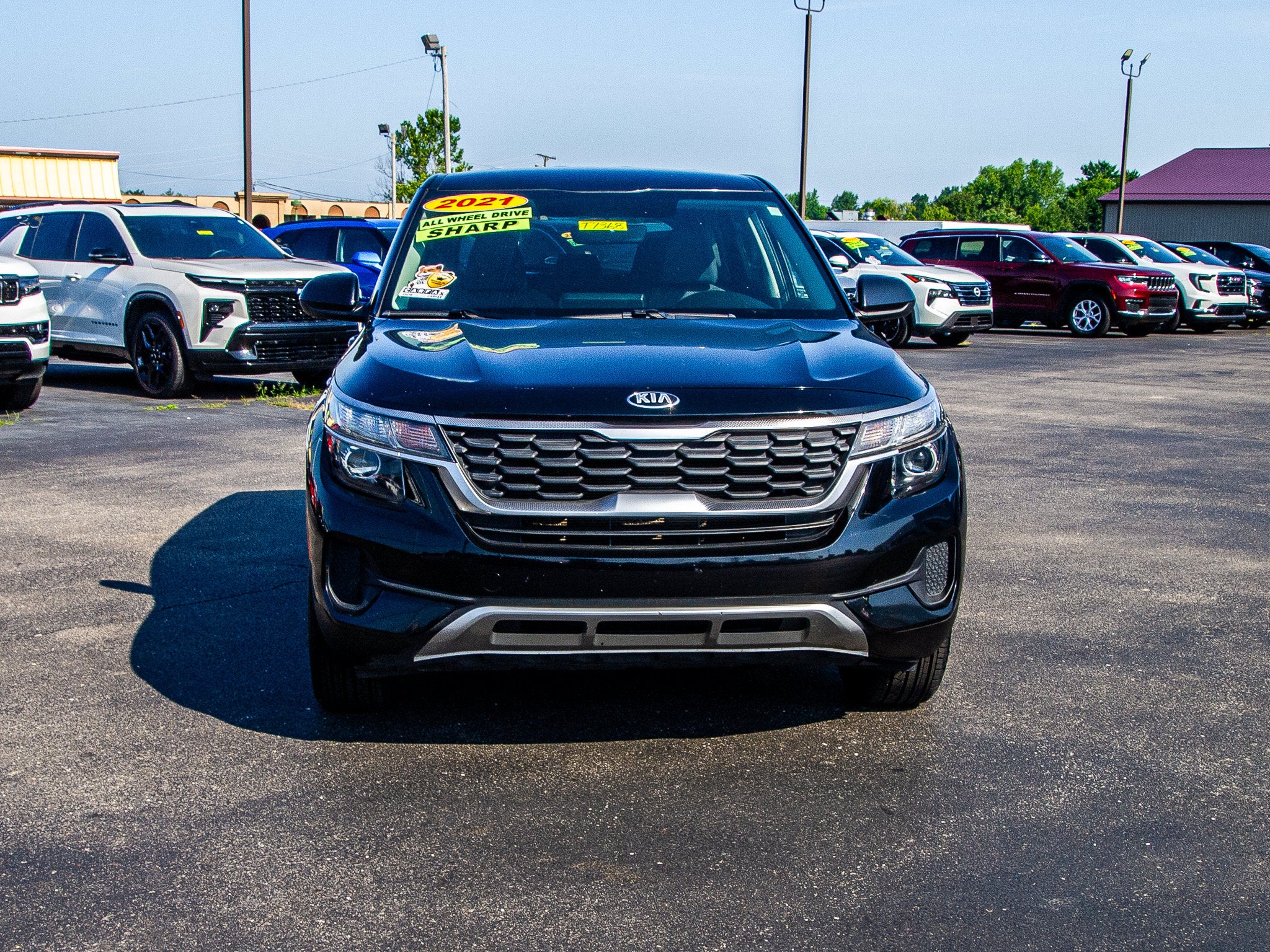 Used 2021 Kia Seltos LX with VIN KNDEPCAA8M7107255 for sale in Madison, IN