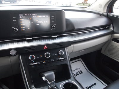 2023 Kia Carnival LX