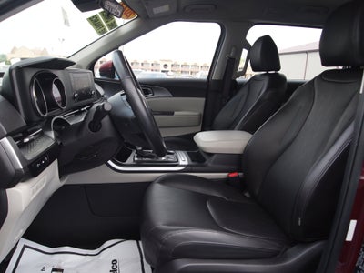 2023 Kia Carnival LX