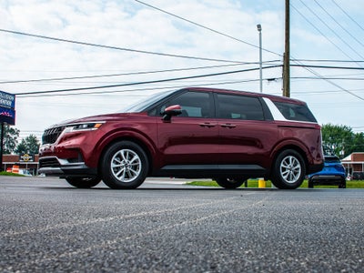 2023 Kia Carnival LX