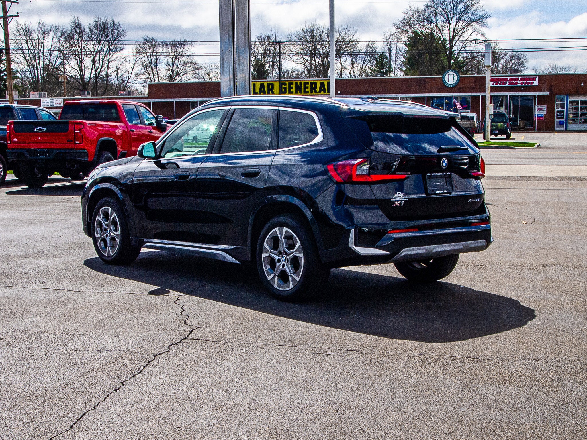 2025 BMW X1 xDrive28i