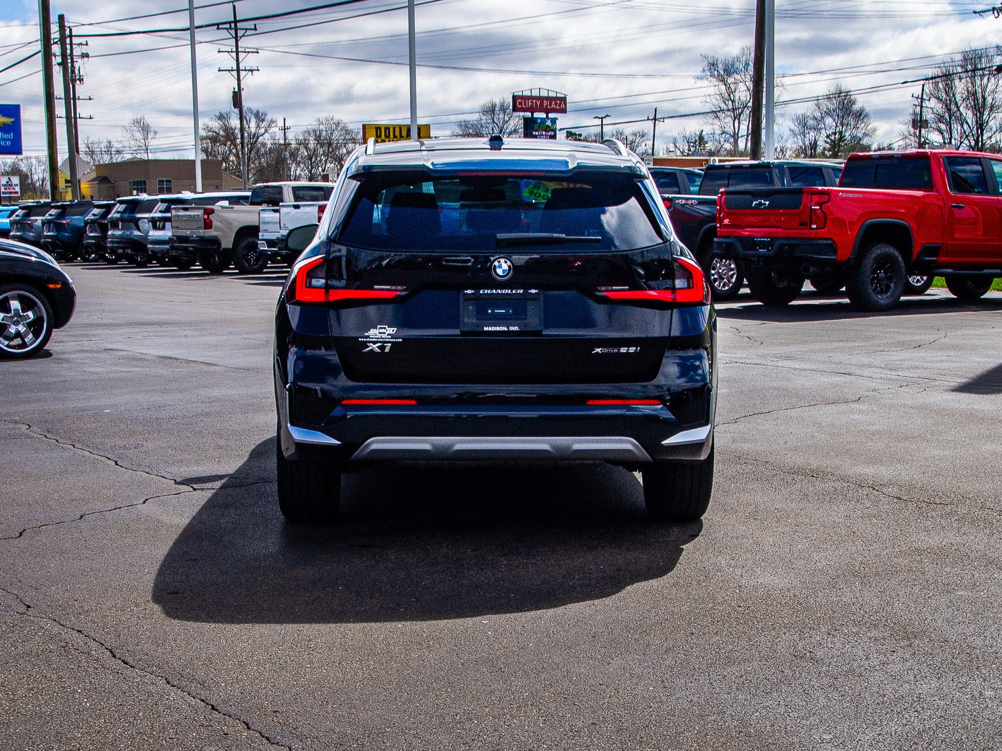 2025 BMW X1 xDrive28i
