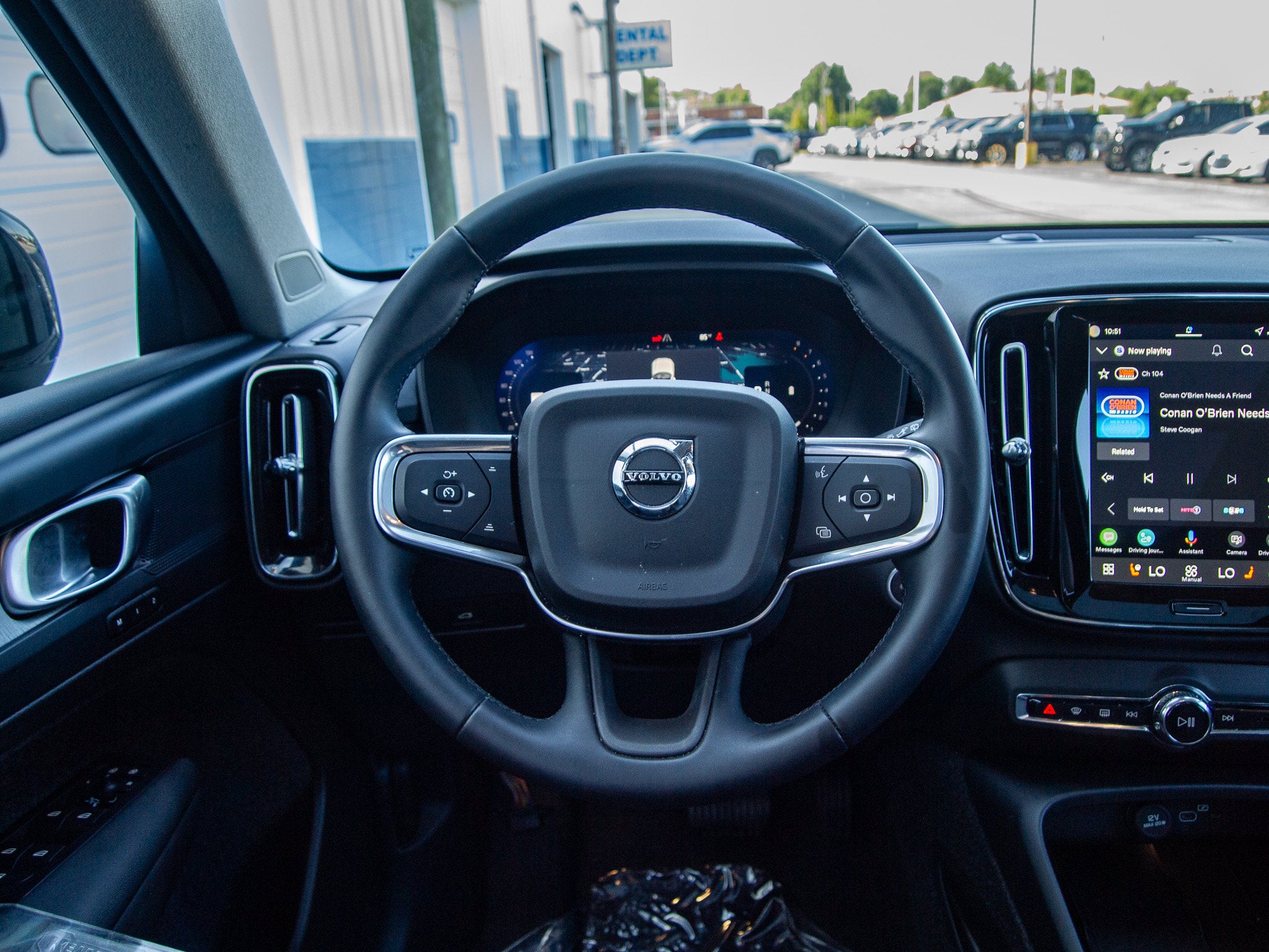 2026 Volvo XC40 Plus